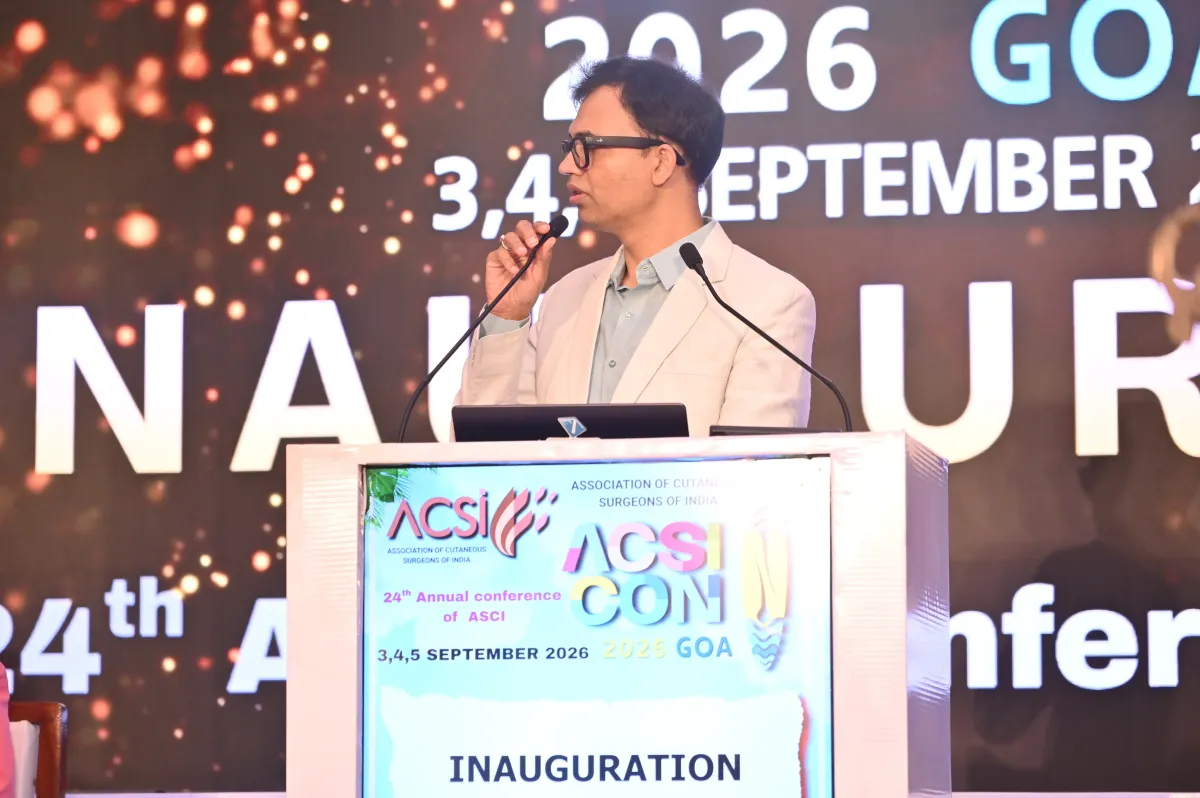 Dr. Nitin Barde of Radiance Clinic delivering a lecture at ACSICON 2026, Goa